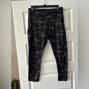 Athleta Dark Camo 7/8 Tights